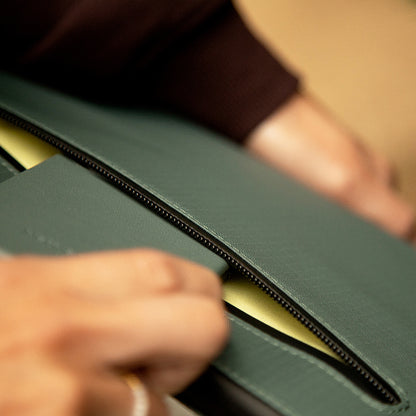 Native Uninon Ultralight Sleeve Serisi Su Geçirmez Ripstop Kumaş 16 inç Macbook Çantası